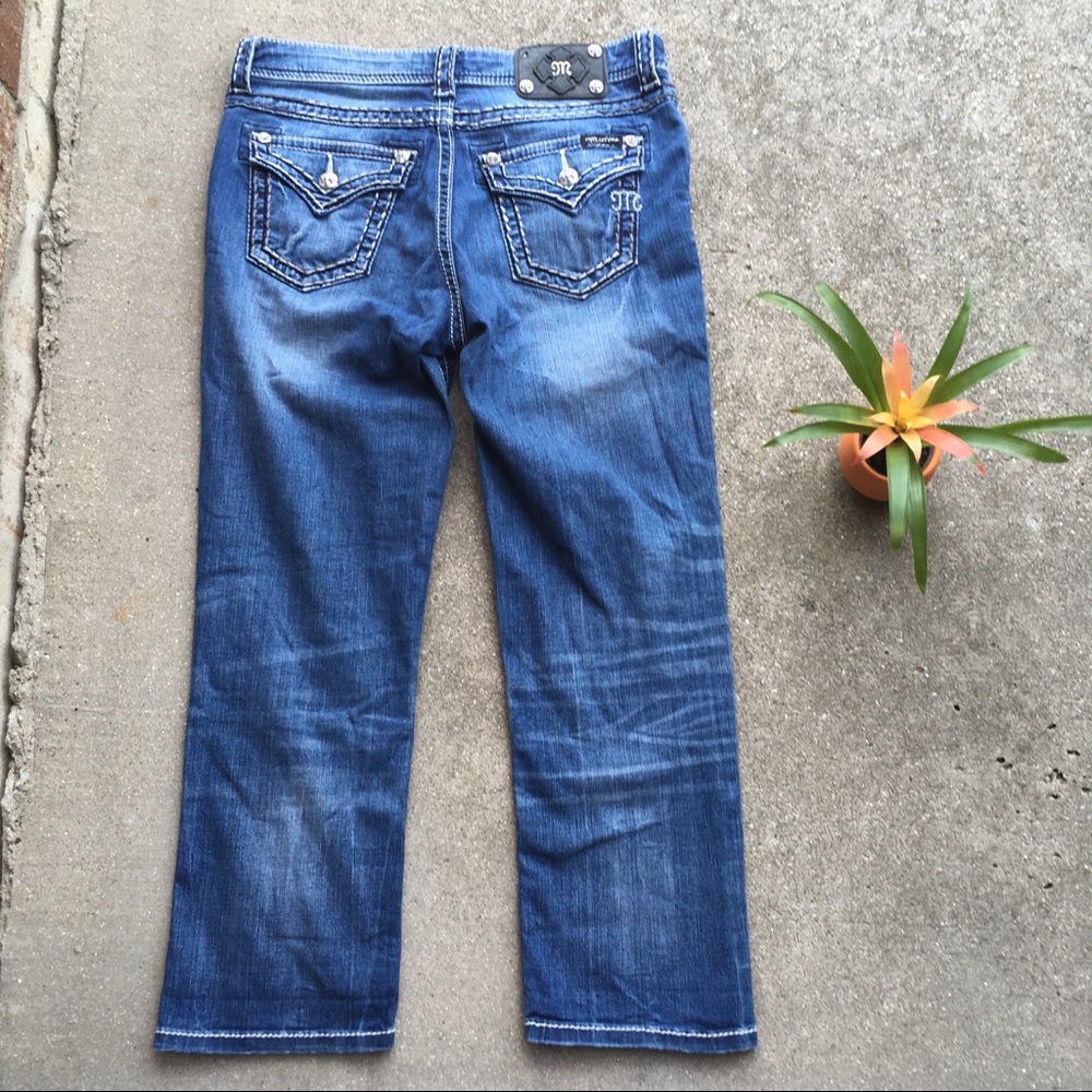 Miss Me Distressed Boyfriend Capri Jeans Size 26 - Picture 3 of 7